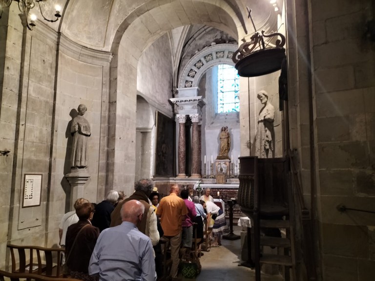 recitation-du-rosaire-a-carcassonne